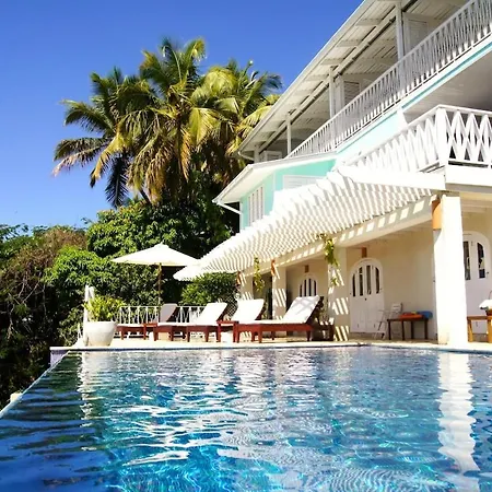 Bananaquit House - Soufriere Villa